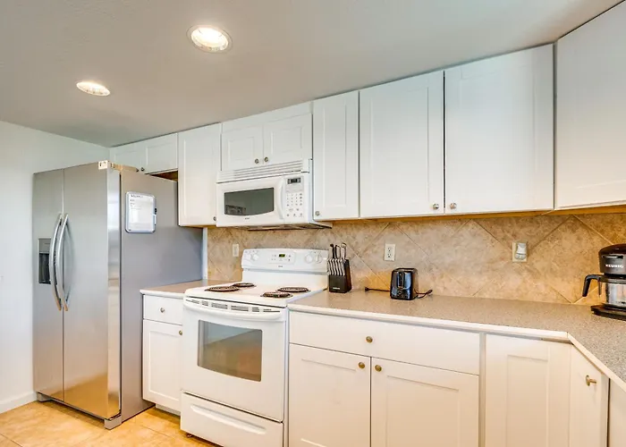2 Mi To Havasu: Pet-friendly * Lake Havasu City